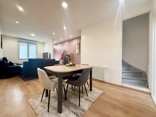 AMIENS - QUARTIER SAINT ACHEUL - AMIENOISE - 3 CHAMBRES - JA 