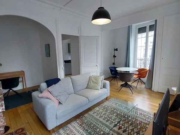 Appartement 2 pièces 60 m² 