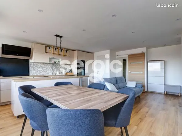 Appartement 5 pièces 77 m² 