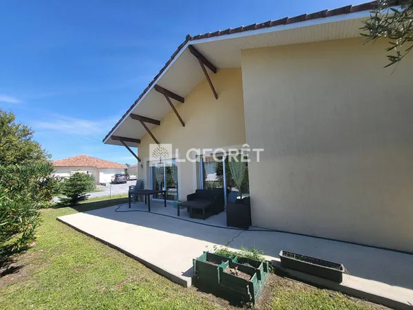 Maison de plain-pied 5 pièces 127 m² 