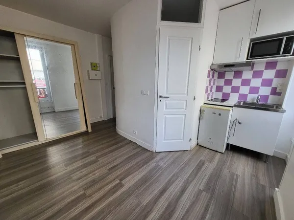 Appartement 1 pièce 14 m² 