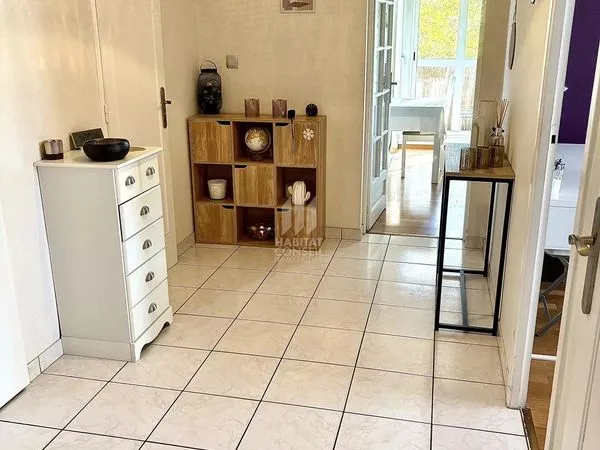 Appartement 4 pièces 77 m² 