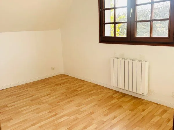VILLENEUVE-LE-ROI 1000 meublé 54m2 