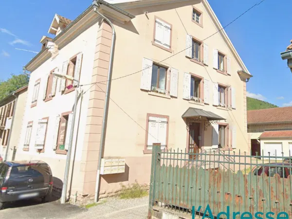 Appartement Buhl 5 pièce(s) 81 m2 4 CH avec garage grenier et cave 