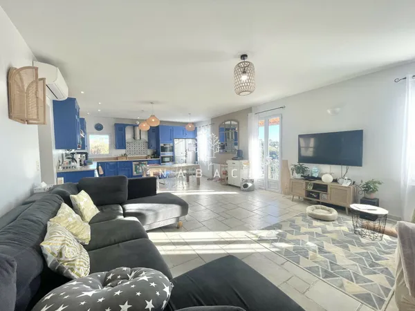 À VENDRE HAUT DE VILLA GRASSE 