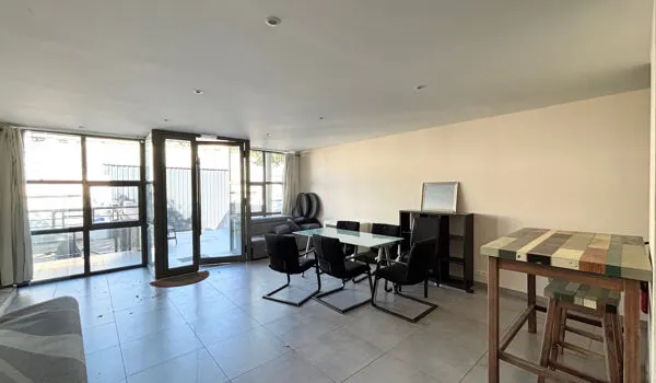Bureau 129 m² 