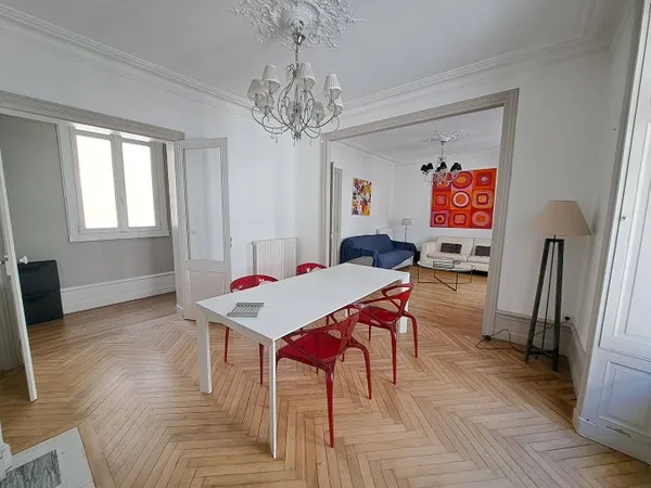 Appartement 4 pièces 117 m² 