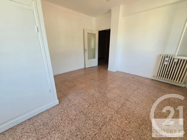 Studio 1 pièce 31 m² 