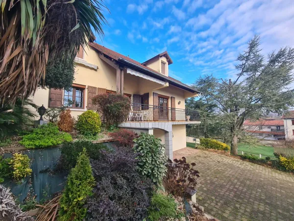 Villa 5 pièces 188 m² 