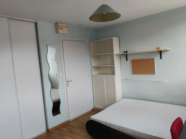 Coloc Dijon - Grande chambre meublée 390 CC 