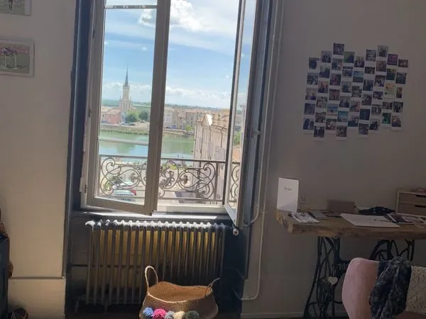 Particulier loue T3 - Mâcon - quartier préfecture - vue agréable 