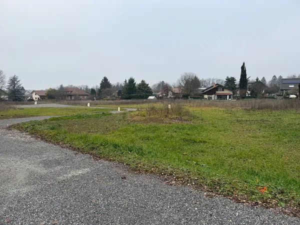 Fillinges - Parcelles constructibles de 790 m² à 1 342 m². 