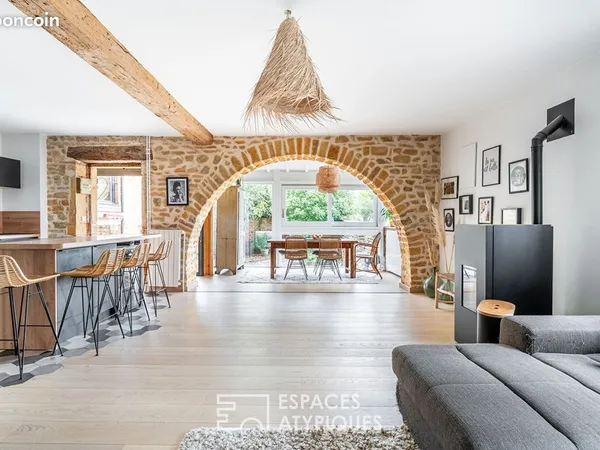 Château 7 pièces 216 m² 