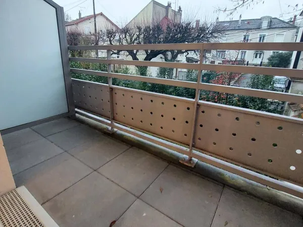 Studio 1 pièce 28 m² 