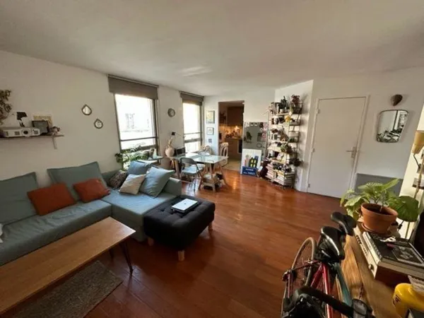 2 pièces 51m² à louer paris 11è 1780 cc 