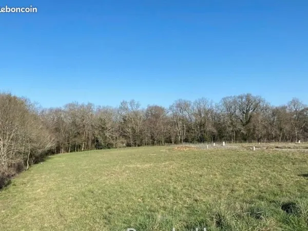Terrain 1011 m² 