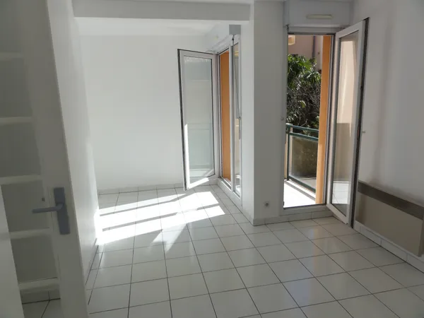 Toulouse, Centre rue Bayard, agréable T1 de 23 m2 avec balc 