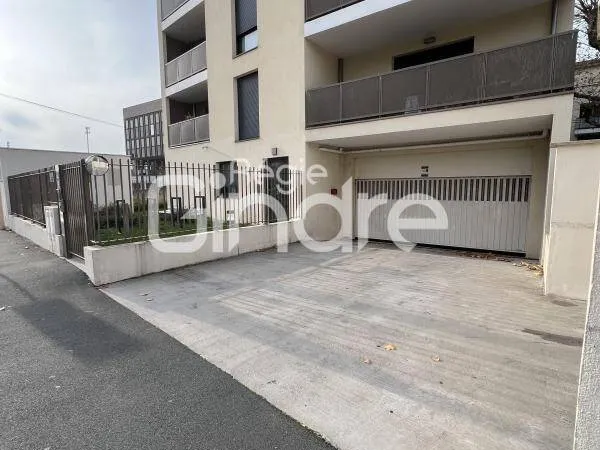 Parking 16 m² 