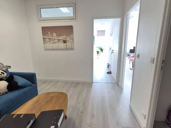 Bureau 55 m² 