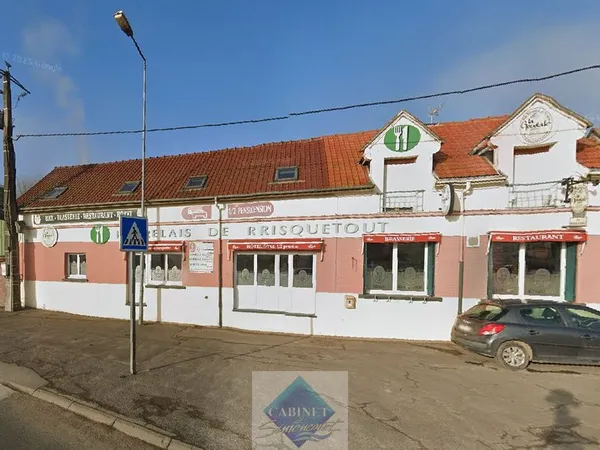Propriété 8 pièces 446 m² 