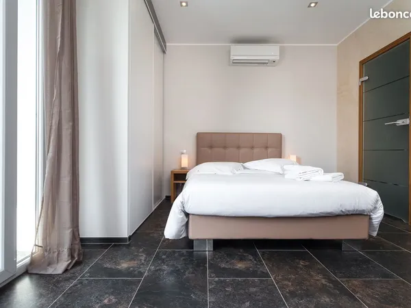 À LOUER - Studio avec Balcon à Villeneuve-Loubet (06270) 