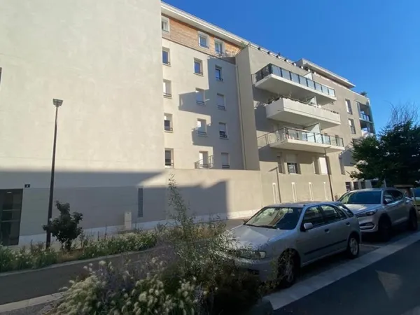 Location appartement meublé 63m² 