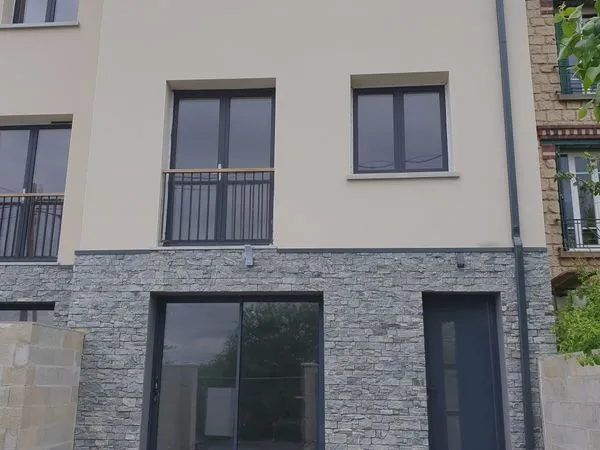 Maison neuve à louer 