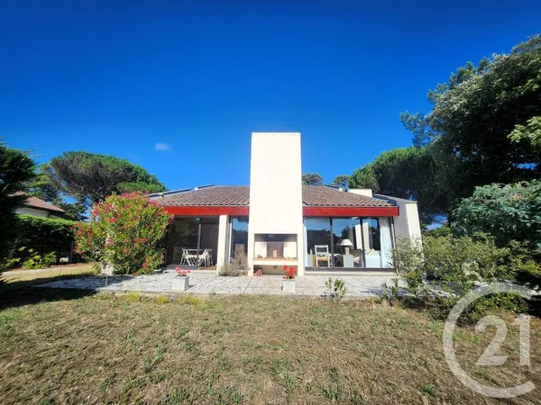 Maison 7 pièces 238 m² 