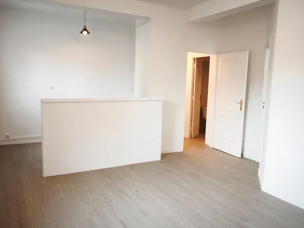 Bel appartement 3p 52m2 entièrement rénové quartier Borriglione / Garnier 