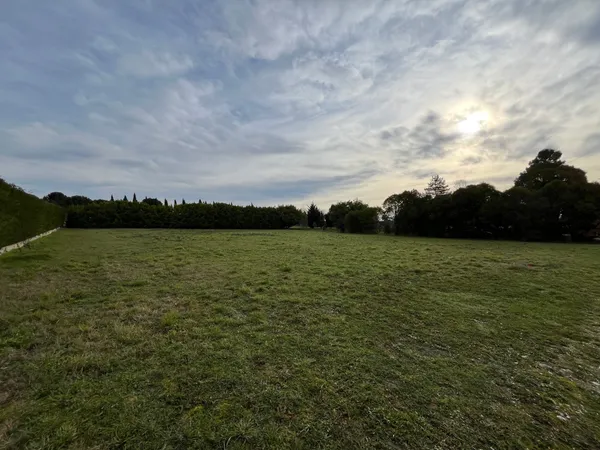 Terrain 2072 m² 