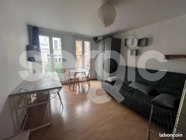 Studio 1 pièce 21 m² 