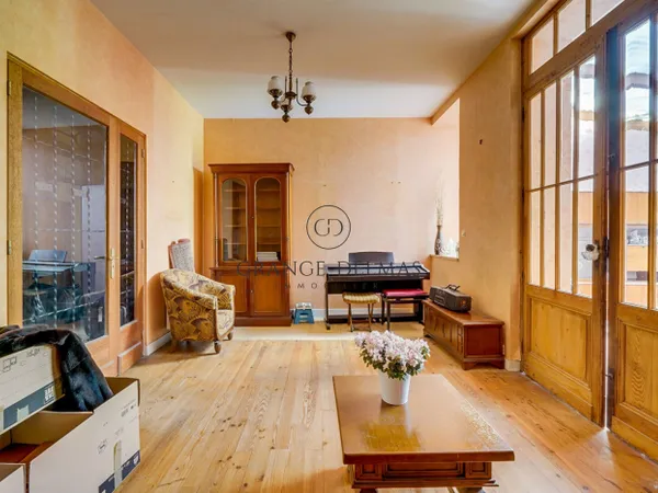 Appartement duplex immeuble pierre avec jardin - FONDAUDÈGE 