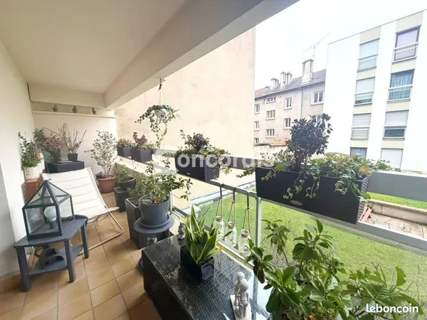 Appartement 2 pièces 65 m² 