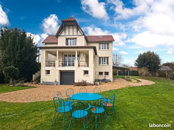 Propriété 6 pièces 142 m² 