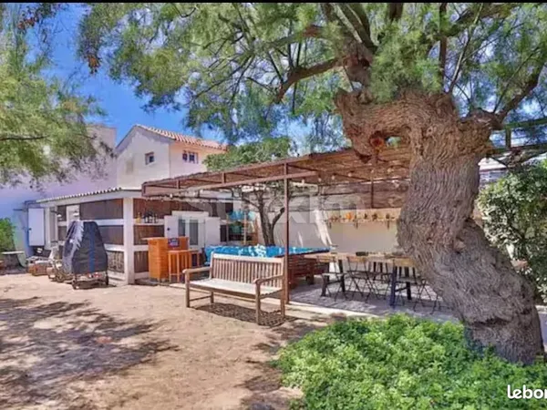 Maison 5 pièces 140 m² 