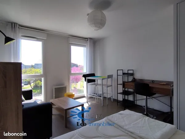 Studio 1 pièce 21 m² 