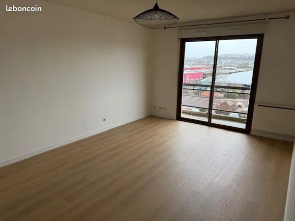 Loue T2 à Onet Le chateau 
