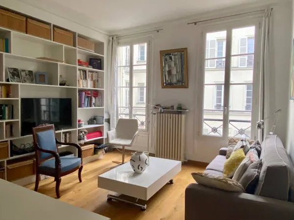 Vends appartement lumineux et traversant 
