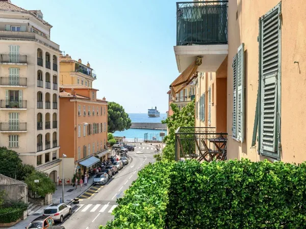 Port de Nice, superbe 2 pièces sur terrasse échappée Mer 