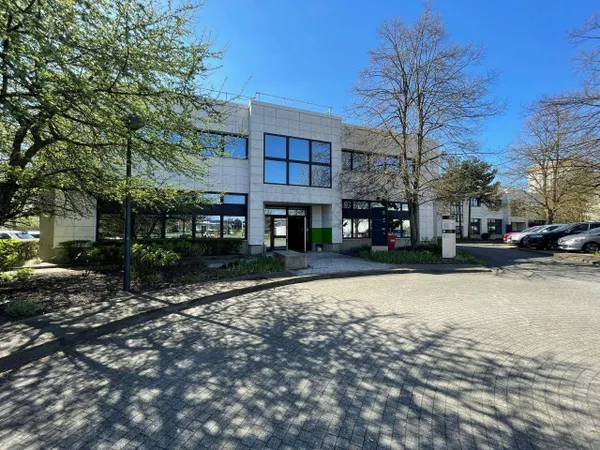 Local d'activité 2349 m² 