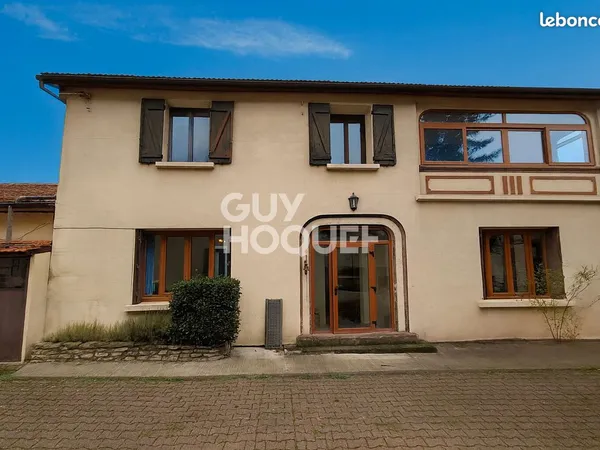 Maison 6 pièces 182 m² 
