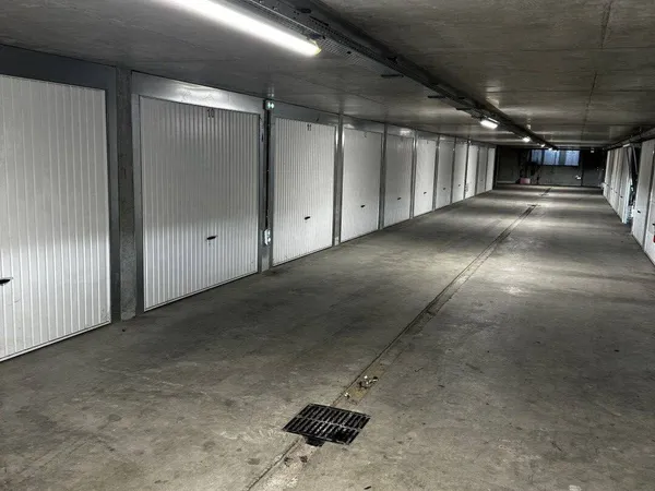 Parking 13 m² 