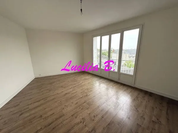 Studio 1 pièce 41 m² 