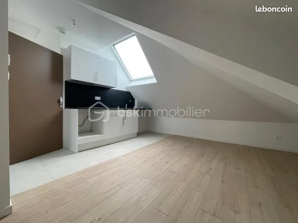 Studio 1 pièce 15 m² 