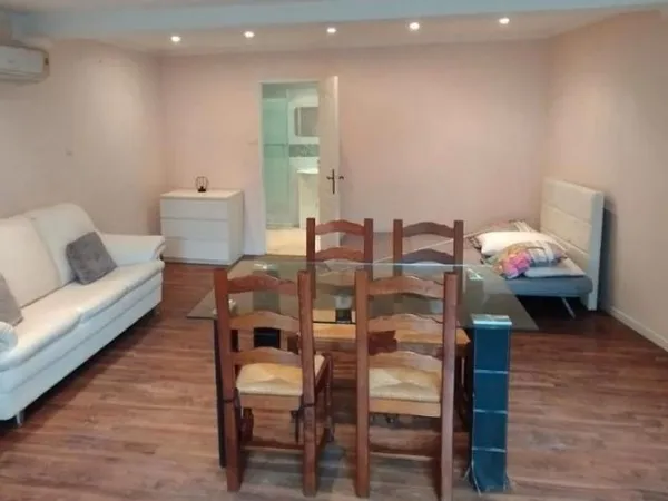 Grand Studio Climatisé Terrasse 45m2 