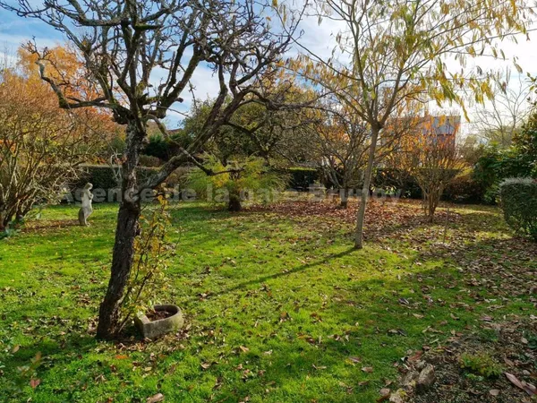 TERRAIN PLAT A BATIR - QUINCY PROCHE GARE 