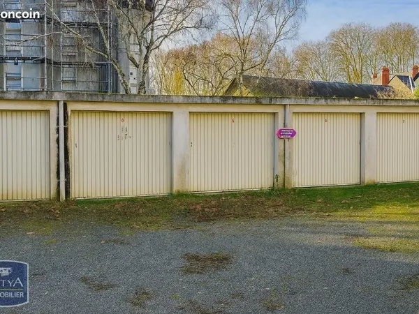 Garage Chinon 