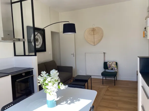 Loue appartement refait à neuf 