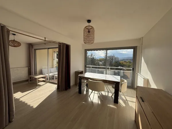 Appartement 3 pièces 65 m² 