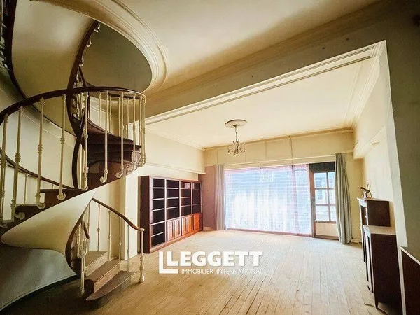 Maison 7 pièces 186 m² 